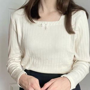 SOLD - Vintage off-white long sleeve ribbed shirt